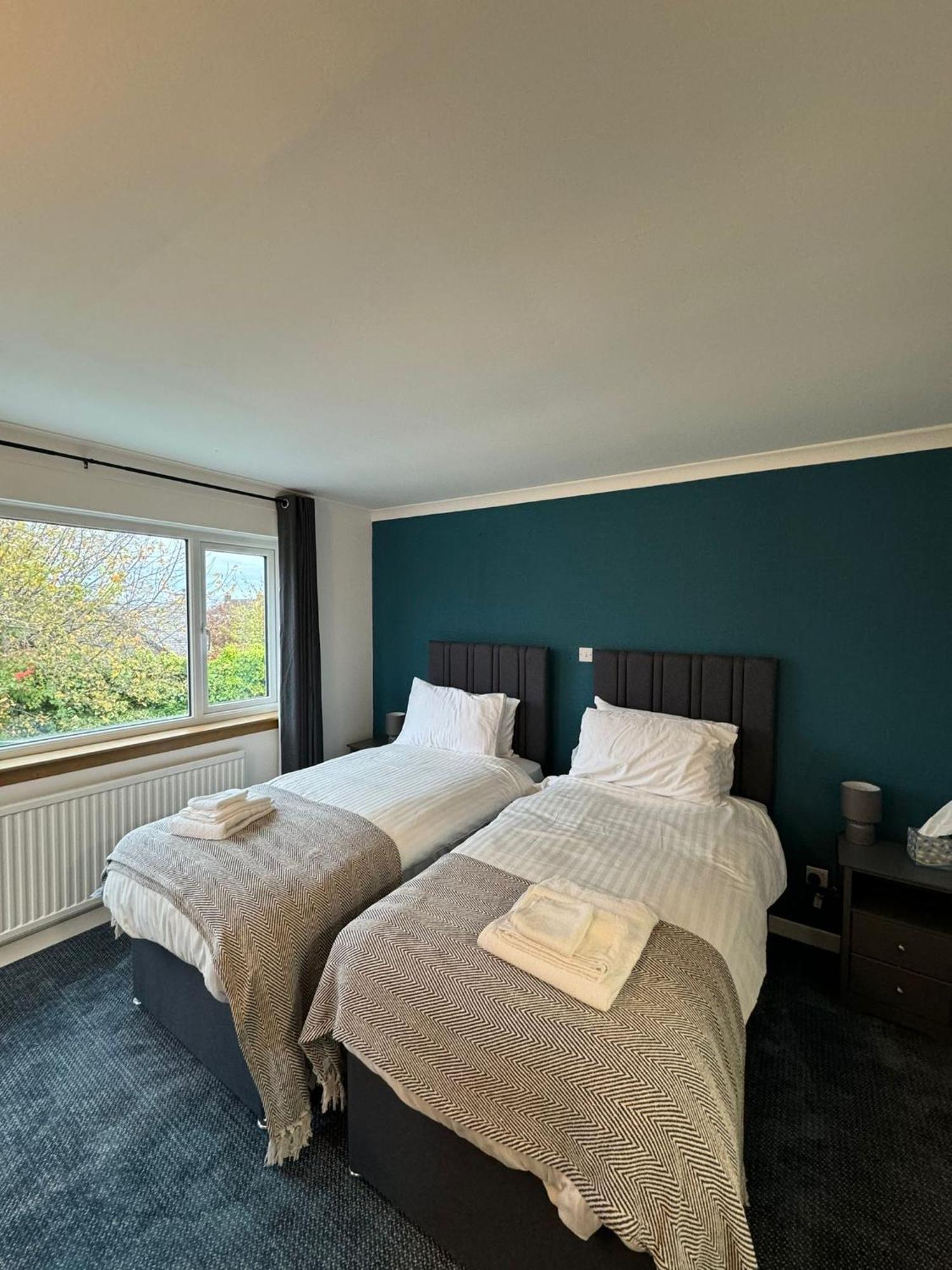 Newly Renovated Cozy Rooms In Fife Freuchie Exterior photo
